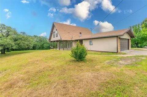 197 Woods Ln, Bruceville, TX 76630