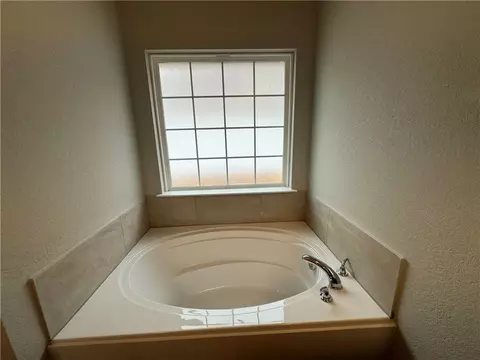 318 State Loop, Troy, TX 76579 photo 30