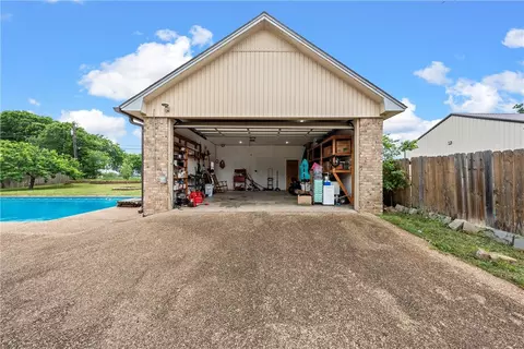 207 Coventry Dr, Hewitt, TX 76643 photo 30