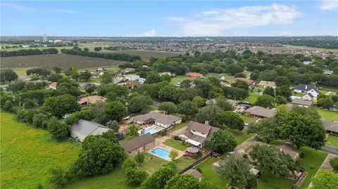 207 Coventry Dr, Hewitt, TX 76643 photo 37