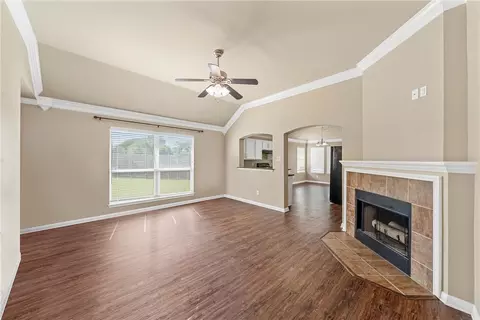 10116 Bunting Dr, Waco, TX 76708 photo 4