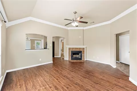10116 Bunting Dr, Waco, TX 76708 photo 3