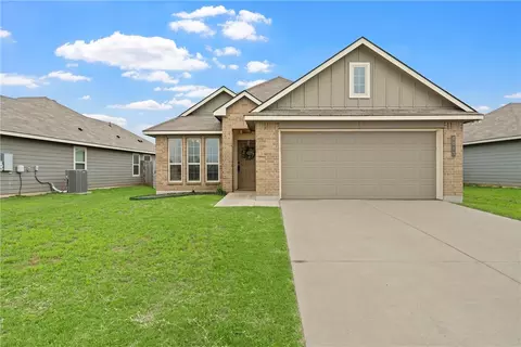 4013 S Fork Ranch Rd, Waco, TX 76705