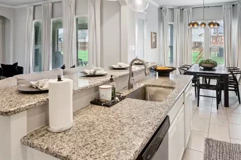 Kitchen - 200 Rosetree Ct, Hewitt, TX 76643 photo 6 of 6