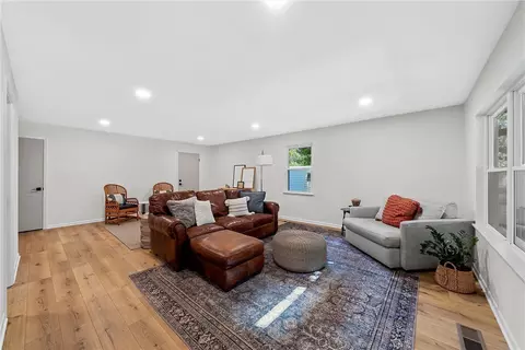 2101 Trinity Dr, Waco, TX 76710 photo 13