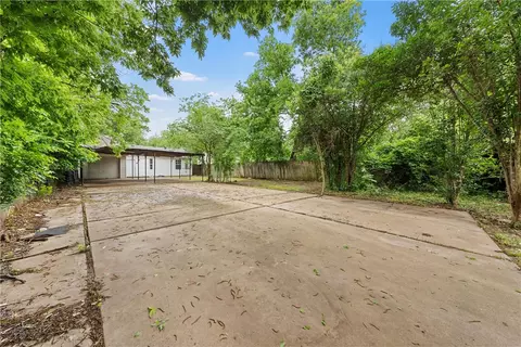 2705 Mcferrin Ave, Waco, TX 76708 photo 12