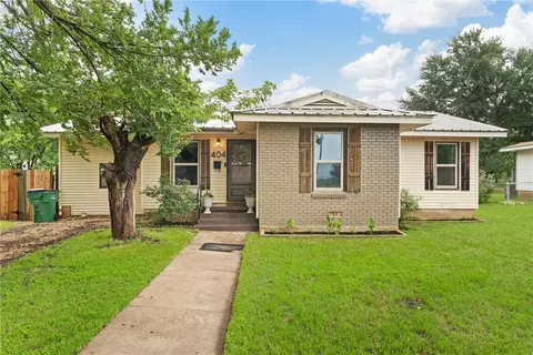 404 Lincoln St, Mcgregor, TX 76657