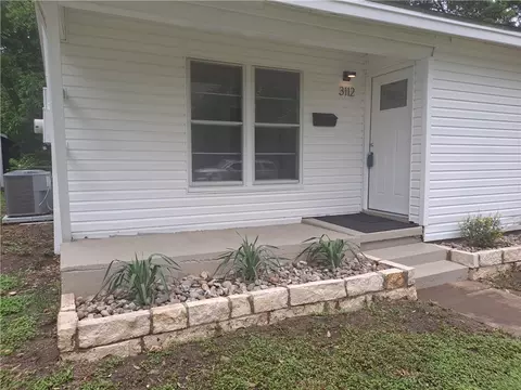 3112 N 30th St, Waco, TX 76708 photo 2