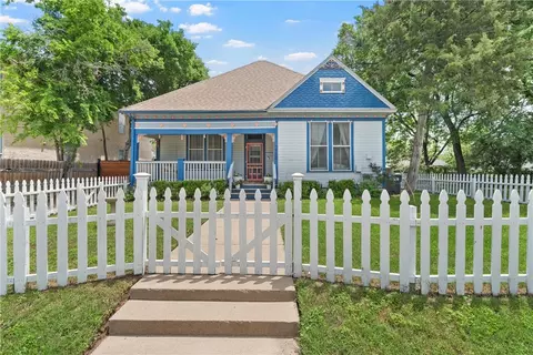2212 Sanger Ave, Waco, TX 76707