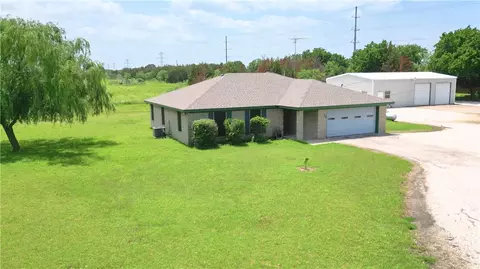 500 W Birch St, Elm Mott, TX 76640