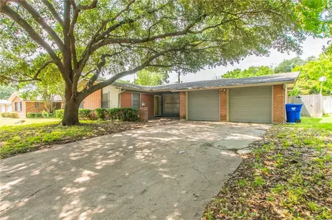 1812 Mountainview Dr, Waco, TX 76710