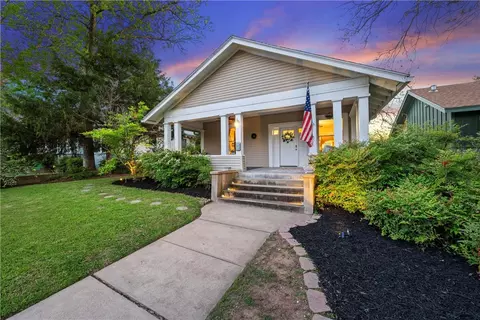 2004 N 4th St, Waco, TX 76708