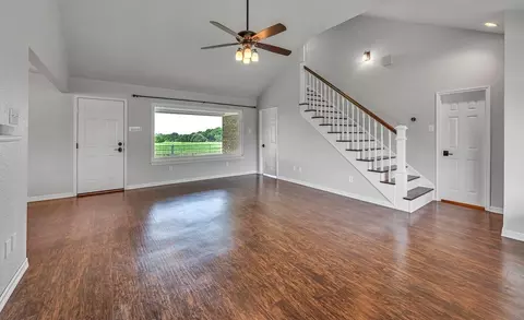 756 E Stegall Rd, Robinson, TX 76706 photo 4