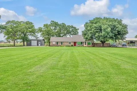 756 E Stegall Rd, Robinson, TX 76706