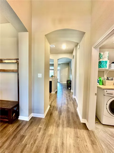 10241 Biltmore Dr, Waco, TX 76708 photo 6