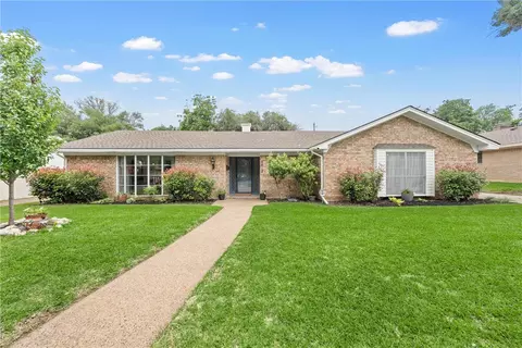 4812 Lake Englewood Dr, Waco, TX 76710
