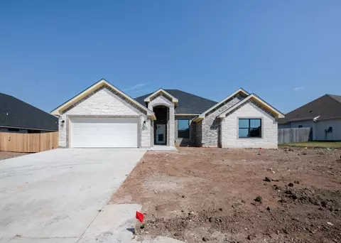 805 Sunnys Halo Dr, Hewitt, TX 76643