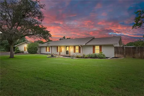 550 Number 10 Downing St, China Spring, TX 76633