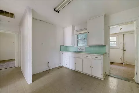 3208 N 24th St, Waco, TX 76708 photo 7