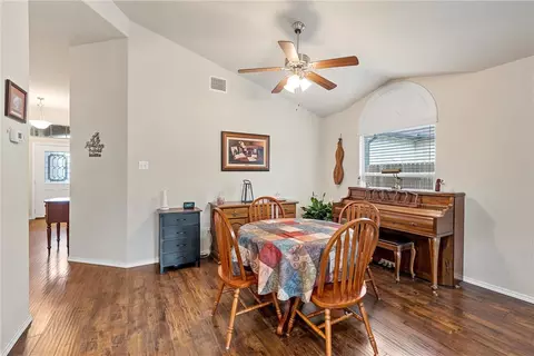 5400 Flat Iron Dr, Waco, TX 76708 photo 5