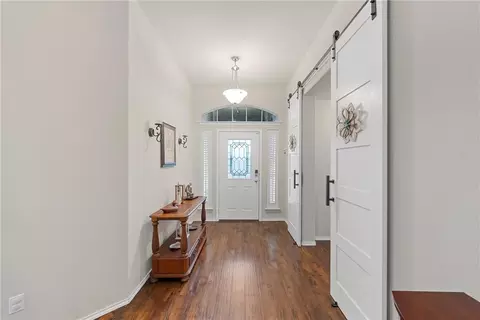 5400 Flat Iron Dr, Waco, TX 76708 photo 3