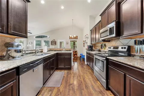 5400 Flat Iron Dr, Waco, TX 76708 photo 10