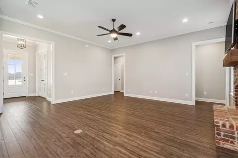 720 Spokane St, Hewitt, TX 76643 photo 8