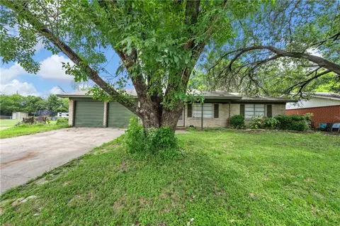 201 S Joyce St, Waco, TX 76705