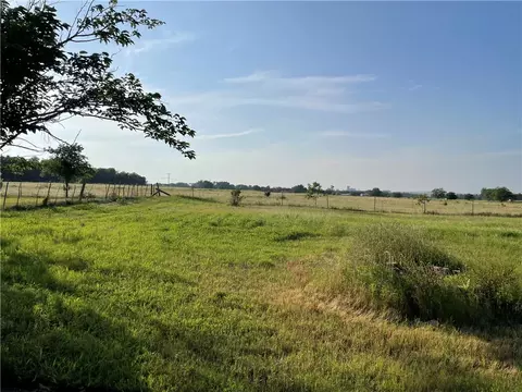 202 Hoffmeyer Ln, Waco, TX 76706 photo 3