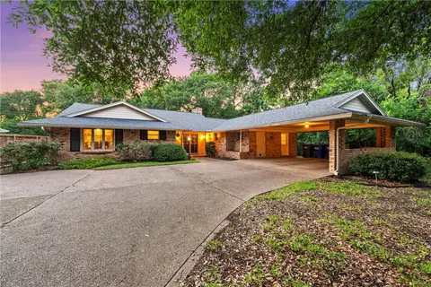 2633 Lake Oaks Rd, Waco, TX 76710