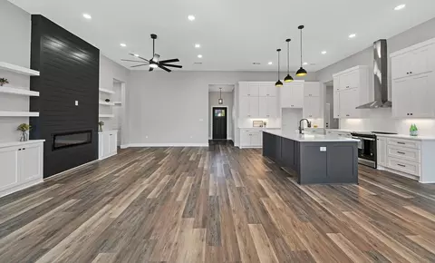 910 Cumberland St, Mcgregor, TX 76657 photo 15