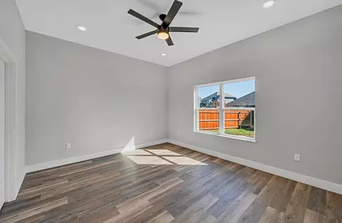 910 Cumberland St, Mcgregor, TX 76657 photo 27