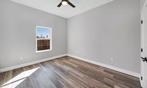 910 Cumberland St, Mcgregor, TX 76657 photo 38