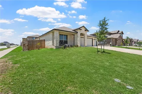 3029 Skinner Dr, Lorena, TX 76655 photo 2