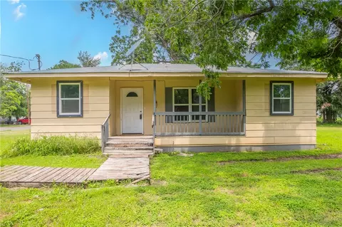 1711 N 6th St, Waco, TX 76707