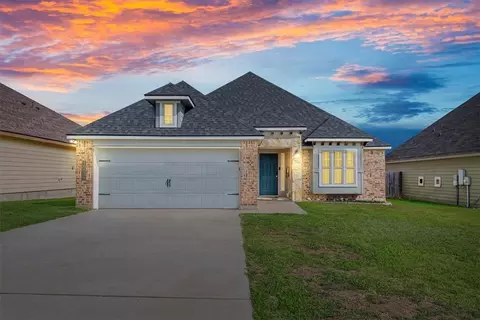 10836 Burnham Dr, Waco, TX 76708
