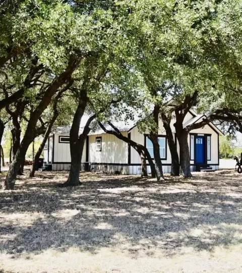 137 Odle Ln, Valley Mills, TX 76689