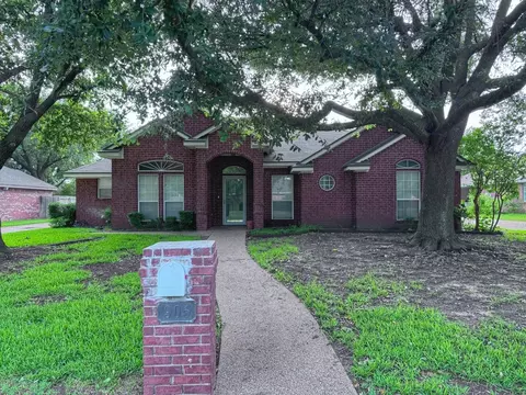 905 Crested Butte Dr, Hewitt, TX 76643