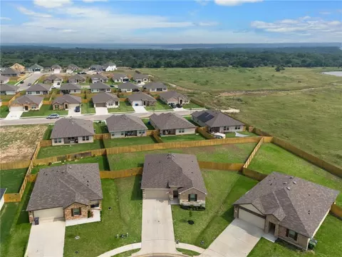 7208 Guadalupe Rd, China Spring, TX 76633