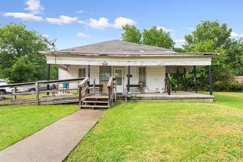 613 E Walnut St, Hillsboro, TX 76645
