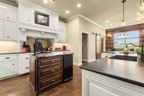 4091 N Rock Creek Loop, Waco, TX 76708 photo 24