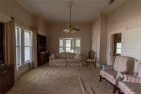 1014 W 3rd St, Mcgregor, TX 76657 photo 4