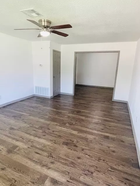 1817 S 19th St, Waco, TX 76706