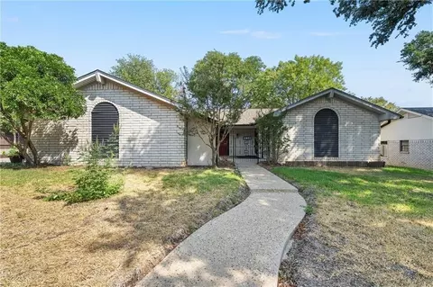 4401 Green Oak Dr, Waco, TX 76710
