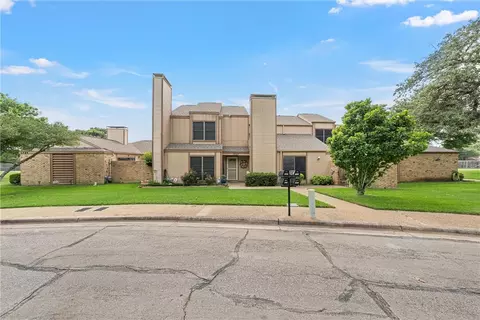 3325 Chimney Place Dr, Waco, TX 76708