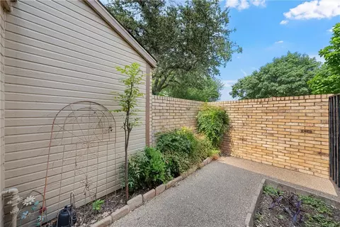 3325 Chimney Place Dr, Waco, TX 76708 photo 6