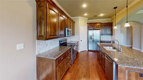 10400 Rayburn Way, Waco, TX 76708 photo 12