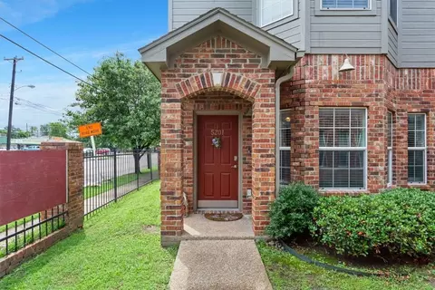 1701 S 12th St #5201, Waco, TX 76706
