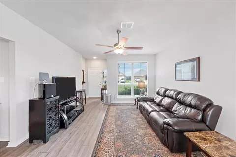925 N Fork Ranch Rd, Waco, TX 76705 photo 3