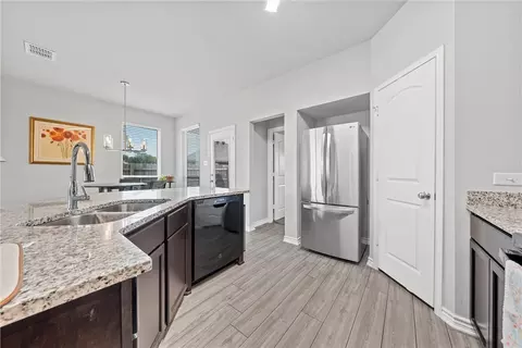 925 N Fork Ranch Rd, Waco, TX 76705 photo 7